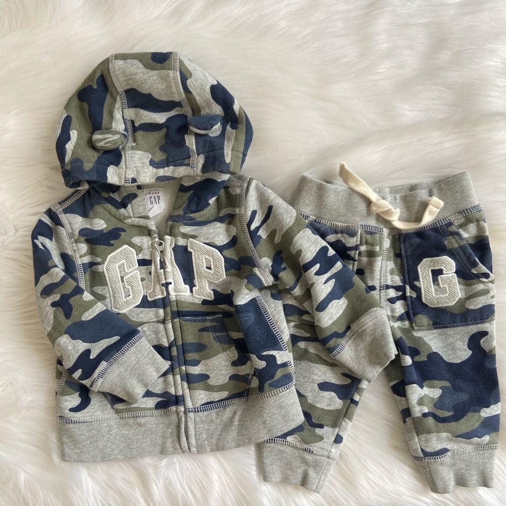 Baby Gap Blue Camo Sweatsuit